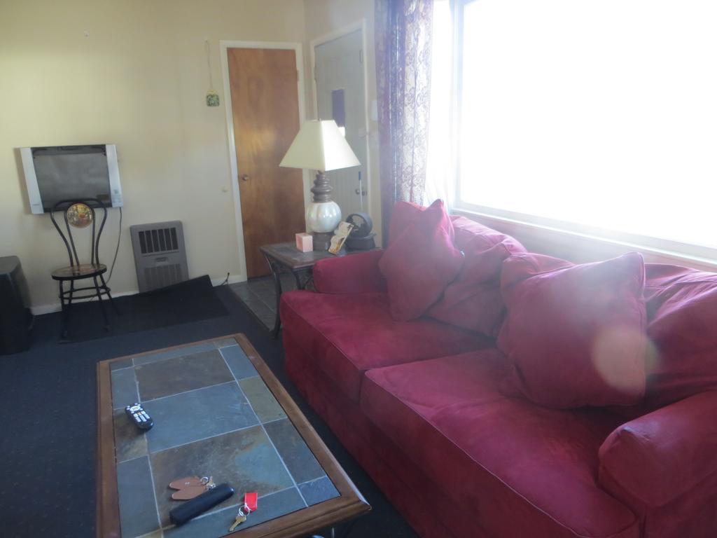 Capri Motel 斯科茨布拉夫 外观 照片